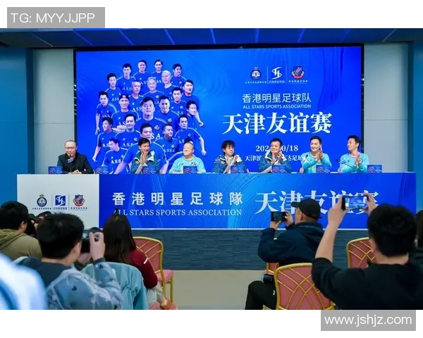 足球明星进球后激情舞动展现个人风采与团队荣耀的完美结合 足球明星进球后激情舞动展现个人风采与团队荣耀的完美结合