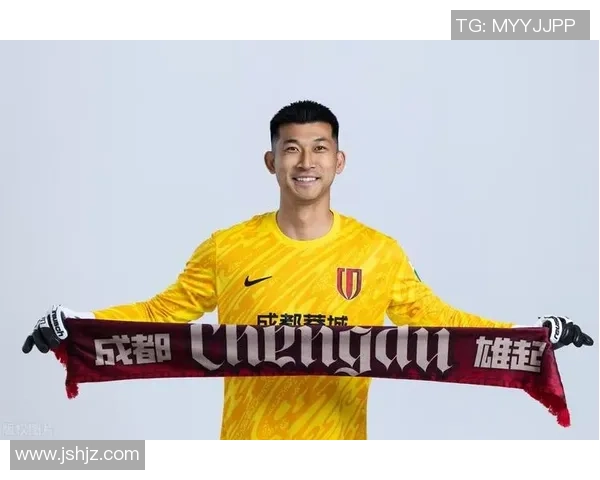 成都足球队在邀请赛积分榜上以71分稳居第一名展现强劲实力