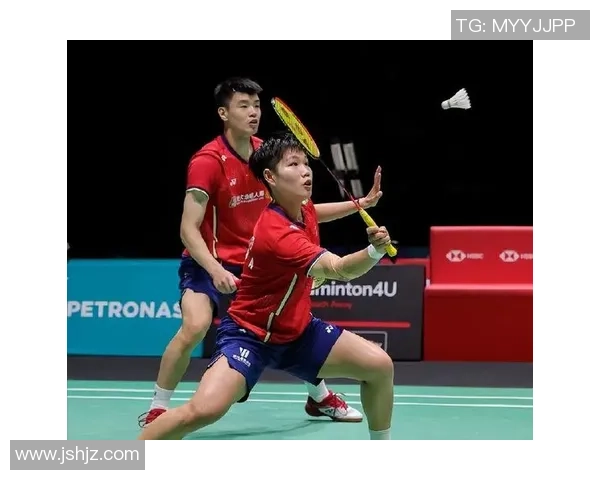 重庆羽毛球队防反战术革新探索与实践分析