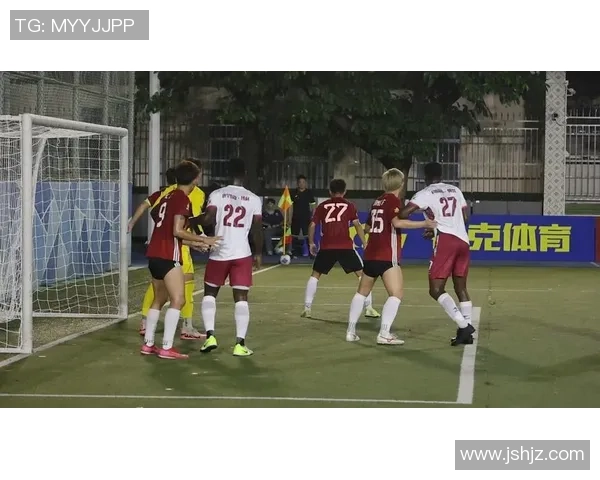 足球明星的过人风格解析与技巧分享让你领略球场魅力与精彩瞬间 足球明星的过人风格解析与技巧分享让你领略球场魅力与精彩瞬间