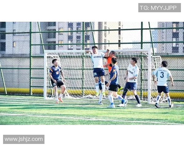 杭州足球队防守分析:优缺点与改进方向探讨 杭州足球队防守分析:优缺点与改进方向探讨